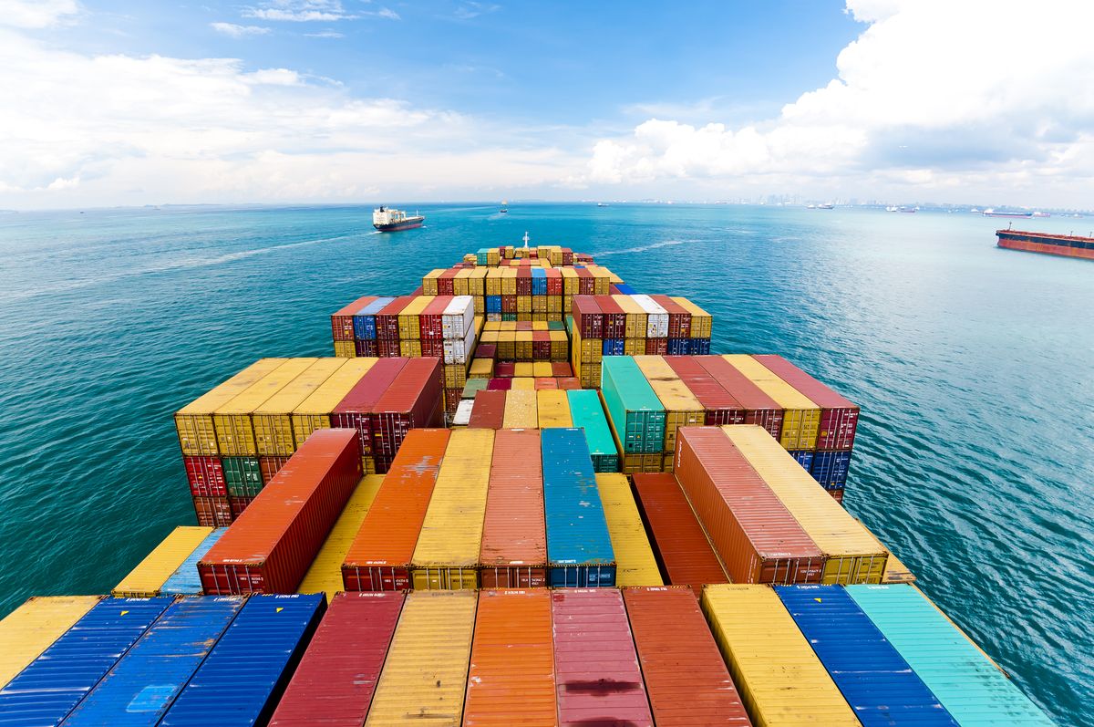 2023 Nearshoring Trends: US Prefers Nearshoring, EU Adopts Diverse Sourcing Strategies