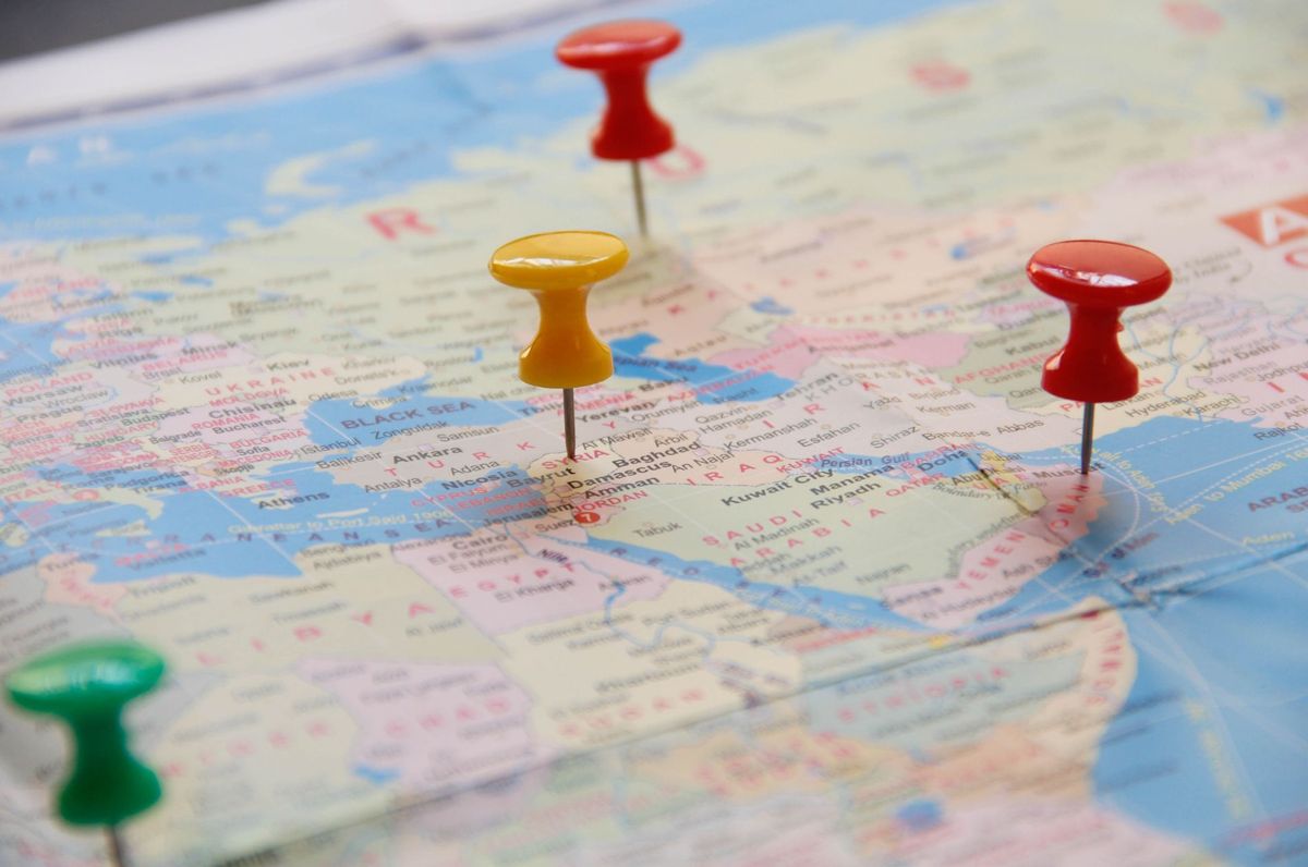 Outsourcing to Nearshore Markets Competes with Overseas Suppliers