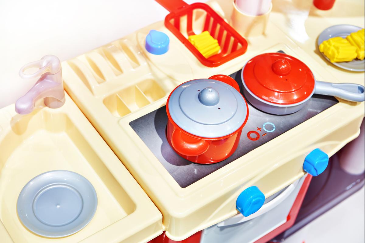 Lead in Toys: Regulations Governing Lead in Children's Products