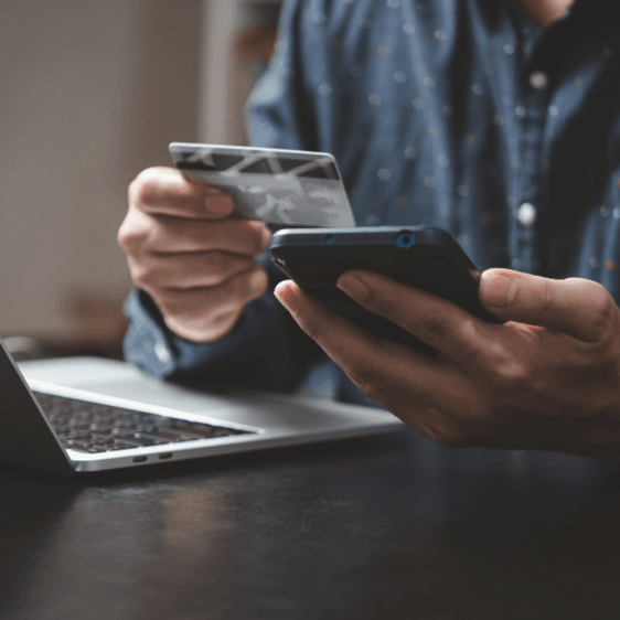 E-Commerce im Fokus: Neue Compliance-Pflichten für den Online-Handel E-Commerce im Fokus: Neue Compliance-Pflichten für den Online-Handel